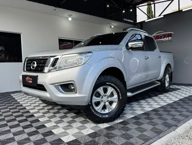 Carro Nissan Frontier 2018 2.3 TD CD LE 4x4 (Aut)