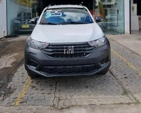 Carro Fiat Strada 2025 Endurance 1.3 Flex 8V CS