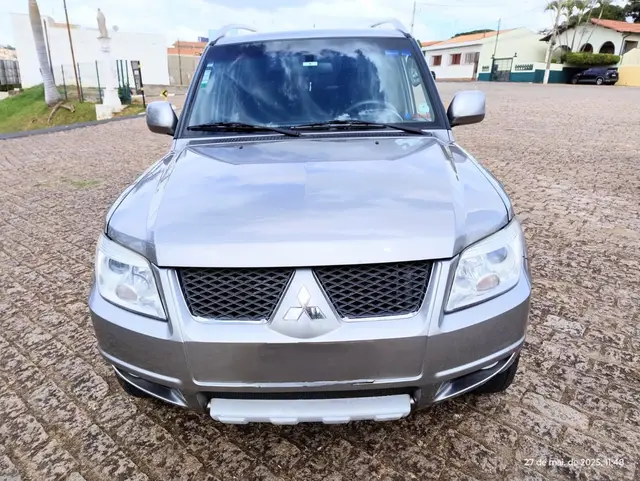 Carro Mitsubishi Pajero TR4 2012 2.0 16V 4X4 (Flex)