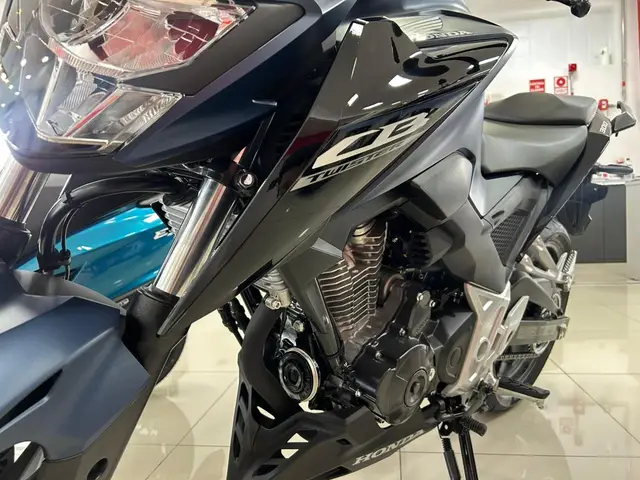 Carro Honda CB 300F Twister 2025 (ABS)