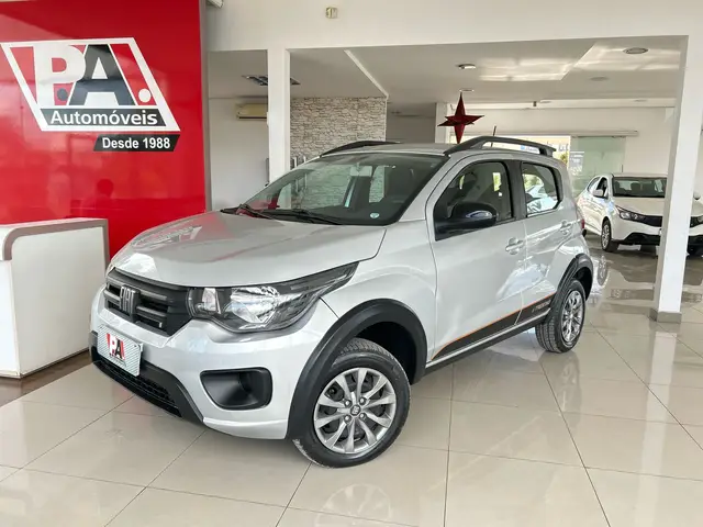 Carro Fiat Mobi 2024 Trekking 1.0