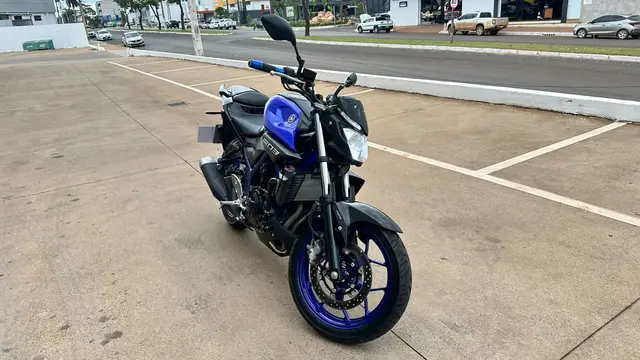 Carro Yamaha MT-03 2020 ABS
