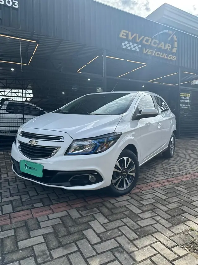 Carro Chevrolet Onix 2016 1.4 LTZ SPE/4 (Aut)