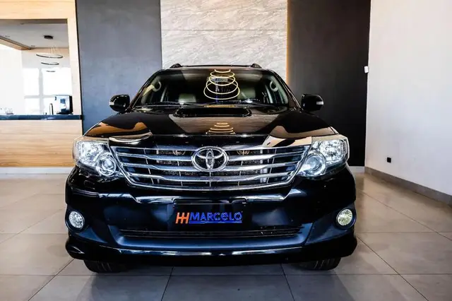 Carro Toyota Hilux SW4 2013 3.0 TDI 4x4 SR 5L