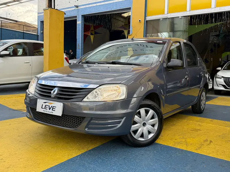 Renault Logan Authentique 1.0 16V (flex)
