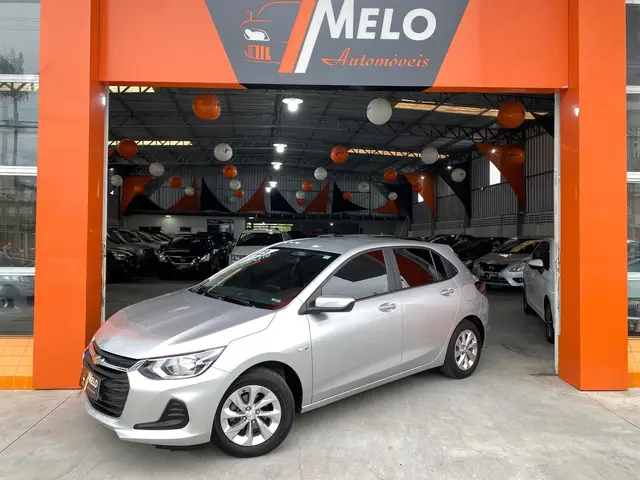 Carro Chevrolet Onix 2023 LT 1.0