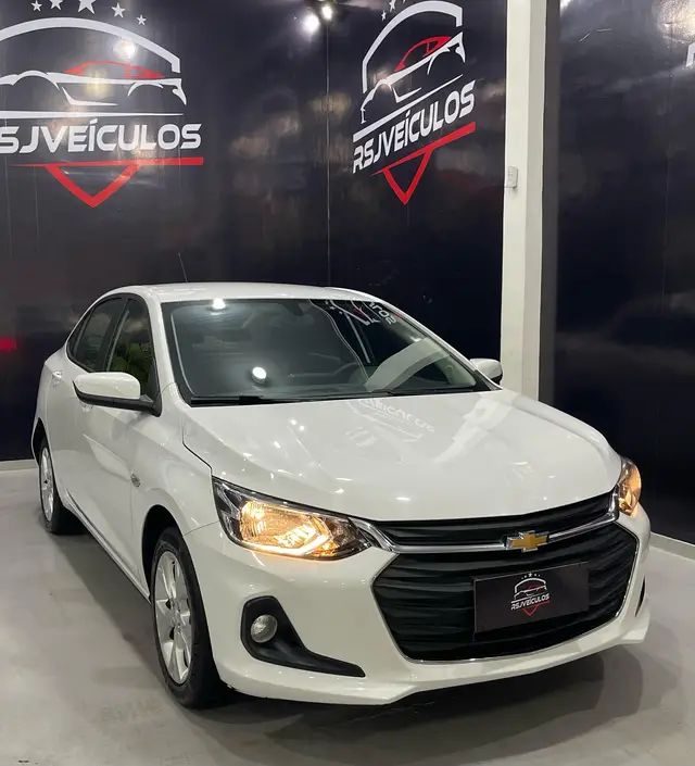 Carro Chevrolet Onix Plus 2024 LTZ 1.0 Turbo (Aut.)