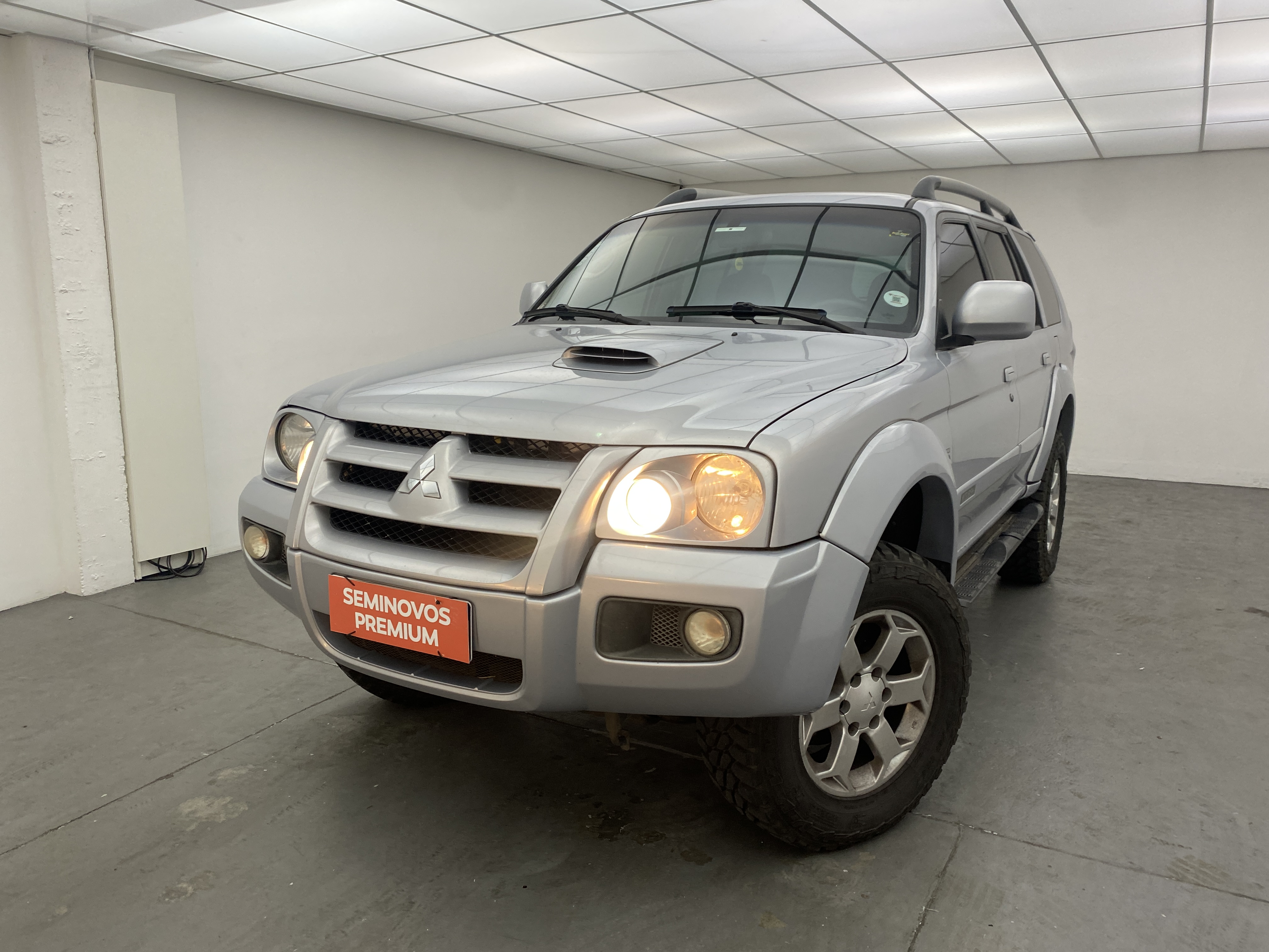 mitsubishi hpe 4x4 2.5 (aut)