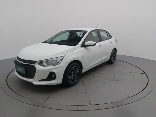 Carro Chevrolet Onix Plus 2024 LT 1.0