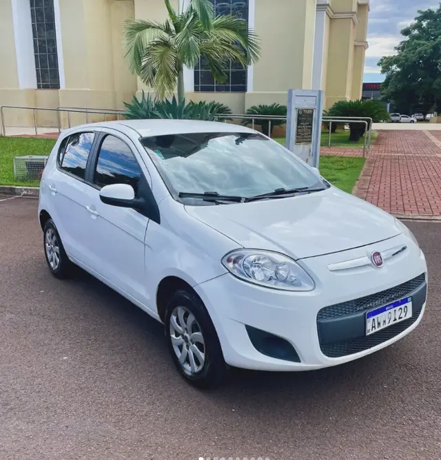 Carro Fiat Palio 2013 Attractive 1.0 Evo (Flex)