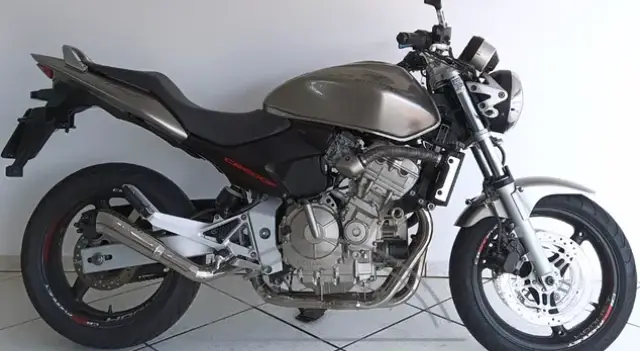 Carro Honda CB 600F 2007 Hornet
