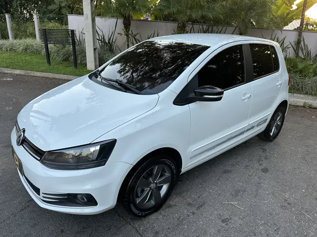 Carro Volkswagen Fox 2019 1.6 MSI Connect (Flex)