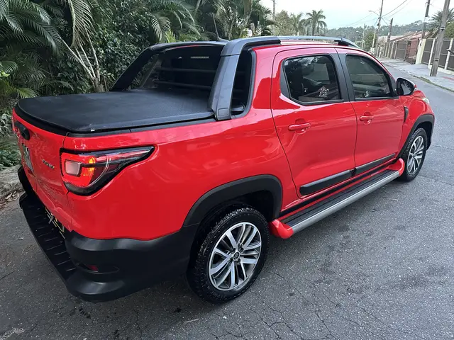 Carro Fiat Strada 2021 Volcano 1.3 CD (Flex)