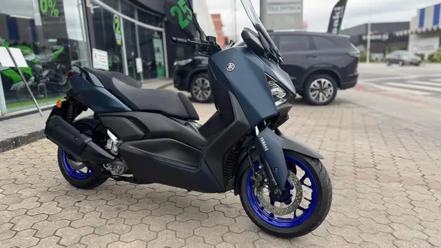 Carro Yamaha XMax 2025 250 Connected