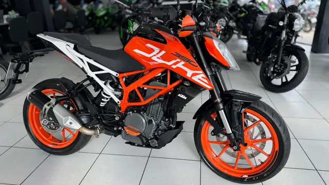 Carro KTM Duke 390 2021 390