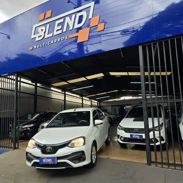 Carro Toyota Etios 2020 X Plus 1.5 (Flex)