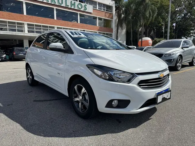 Carro Chevrolet Onix 2018 1.4 LTZ SPE/4