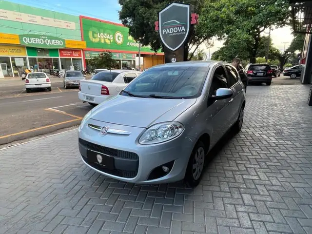 Carro Fiat Palio 2014 Attractive 1.0 8V (Flex)