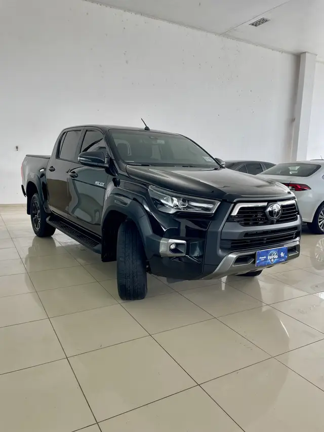 Carro Toyota Hilux Cabine Dupla 2024 Conquest 4x4 2.8 Diesel