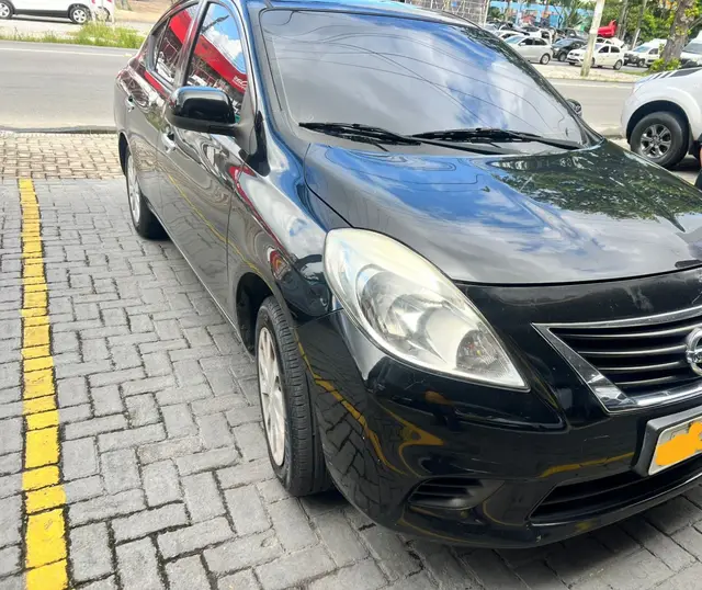 Carro Nissan Versa 2013 1.6 16V SV (Flex)