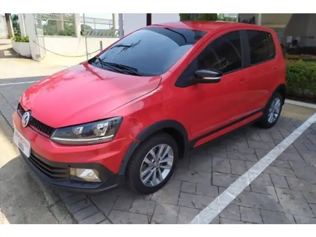Carro Volkswagen Fox 2017 1.6 16v MSI Pepper I-Motion (Flex)