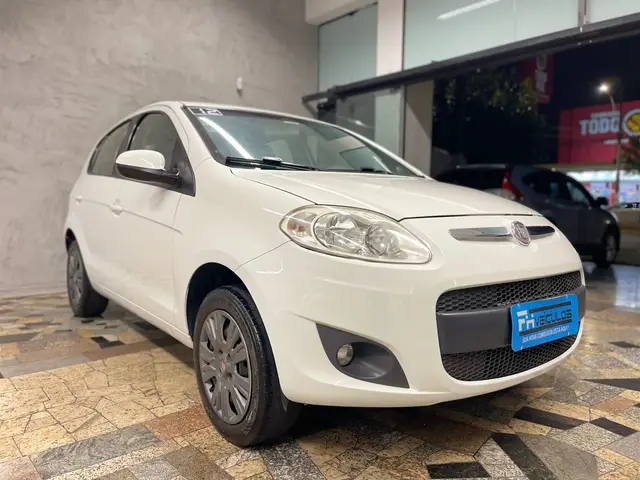 Carro Fiat Palio 2012 Essence 1.6 16V (Flex)