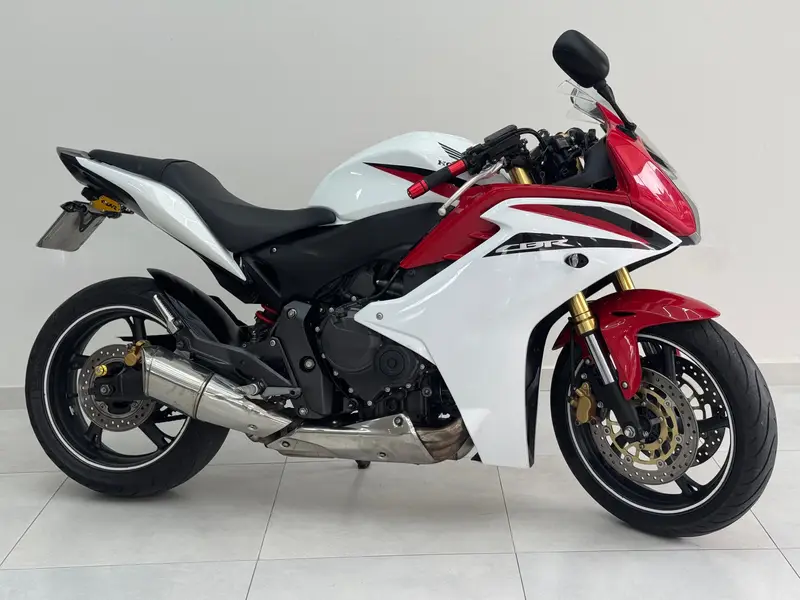 Honda CBR 600 F (Standard)