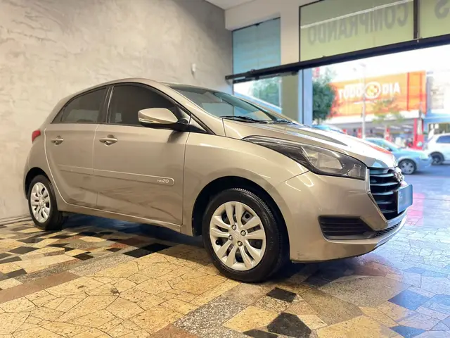 Carro Hyundai HB20 2016 1.6 Comfort Plus (Flex)