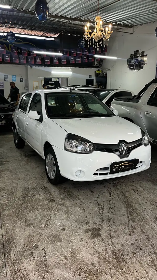 Carro Renault Clio 2016 Expression 1.0 16V (Flex)