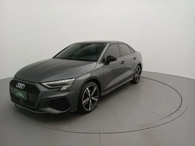 Carro Audi A3 2024 S-Line 2.0 TFSI S-Tron.(Híb.)
