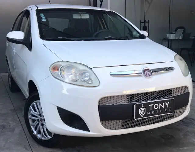 Carro Fiat Palio 2012 Attractive 1.0 8V (Flex)