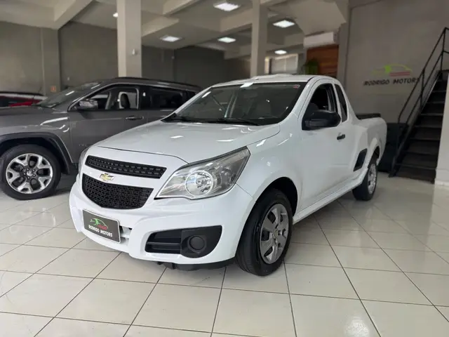 Carro Chevrolet Montana 2019 LS 1.4 (Flex)