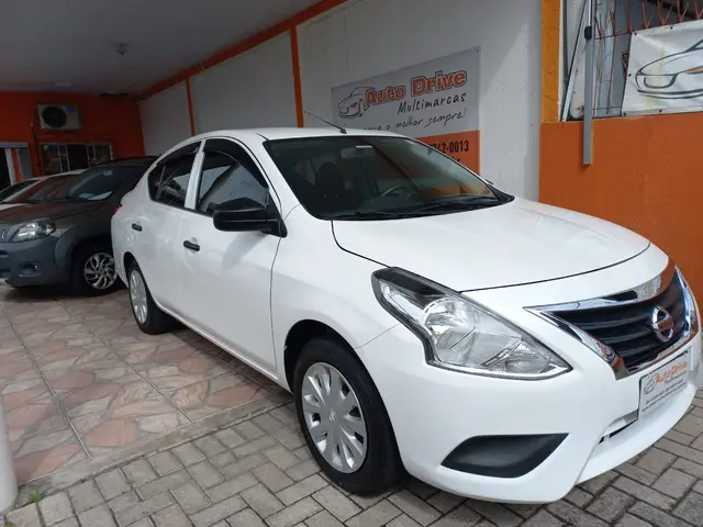 Carro Nissan Versa 2021 1.6 16V V-Drive Special Edition CVT (Flex)