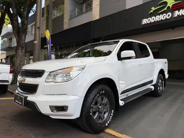 Carro Chevrolet S10 Cabine Dupla 2016 S10 2.4 Advantage (Cabine Dupla)
