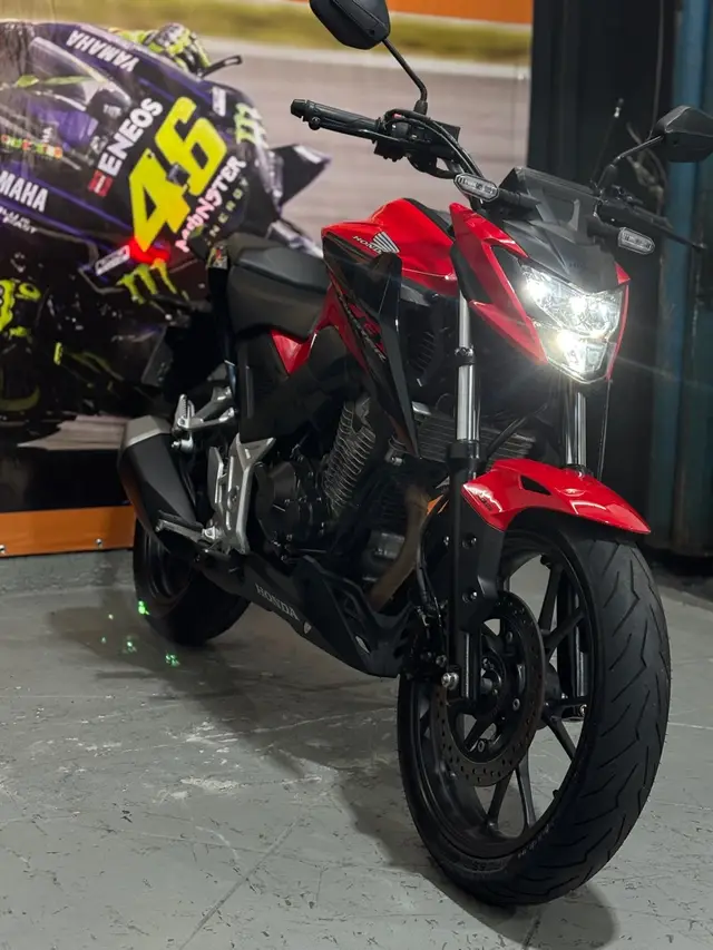 Moto Honda CB 300F Twister 2024 (CBS)
