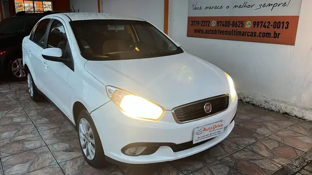 Carro Fiat Grand Siena 2019 Evo Attractive 1.4 8V (Flex)