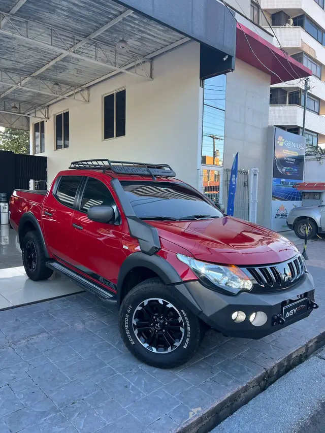 Carro Mitsubishi L200 Triton Savana 2022 Savana 2.4 Turbo 4X4 (Aut)