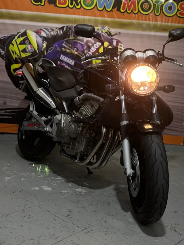 Carro Honda CB 600F 2006 Hornet
