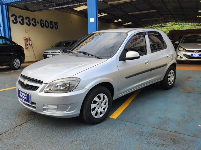 Carro Chevrolet Celta 2013 LT 1.0 (Flex)