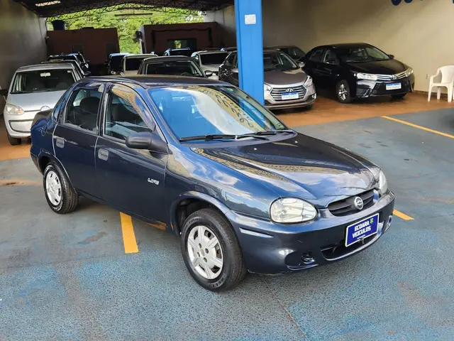 Carro Chevrolet Classic 2008 Corsa Sedan  Life 1.0 VHC (Flex)