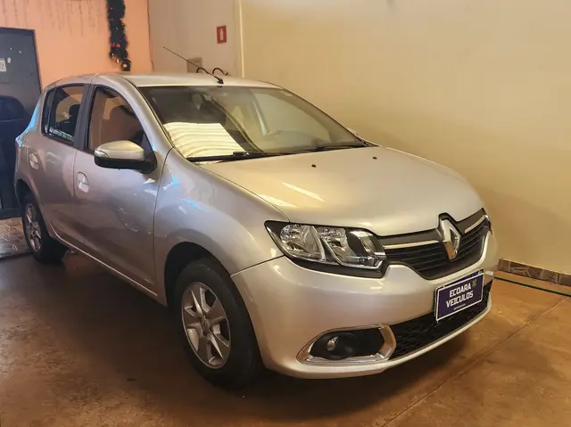 Carro Renault Sandero Stepway 2015 1.6 8V Easy-R (Flex)