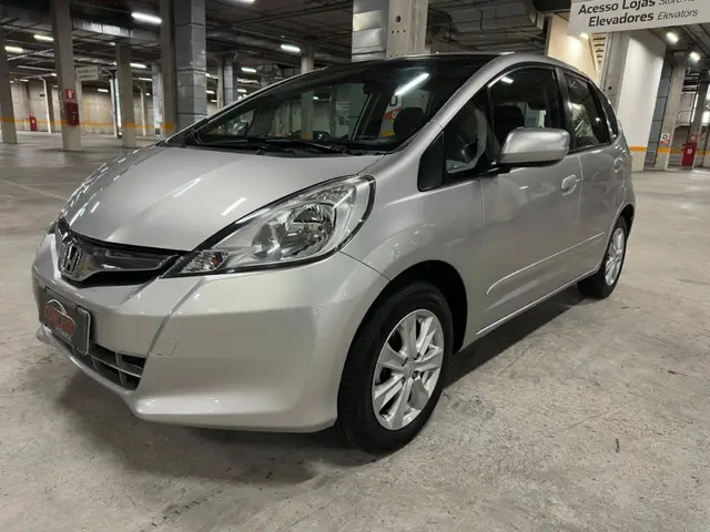 Carro Honda Fit 2013 LX 1.4 (flex)
