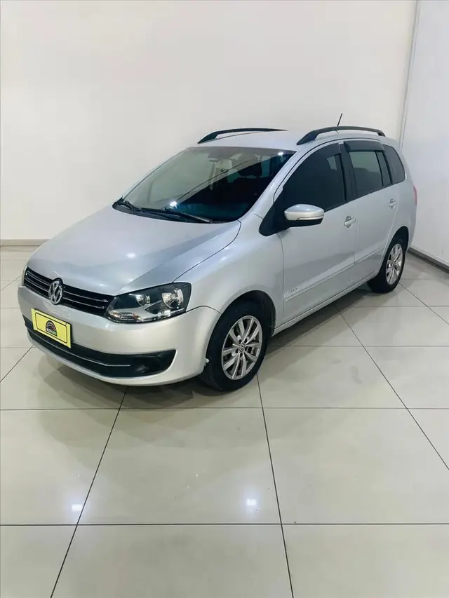 Carro Volkswagen SpaceFox 2013 1.6 8V Trend I-Motion (Flex)