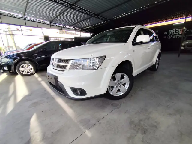 Carro Fiat Freemont 2012 2.4 16V Precision (Aut)