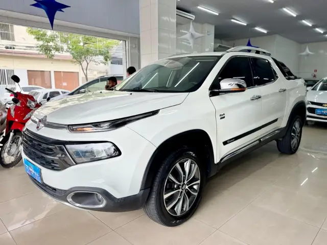 Carro Fiat Toro 2019 Volcano 2.0 diesel AT9 4x4