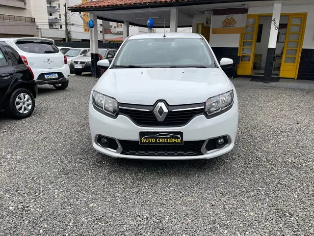 Carro Renault Sandero 2015 Expression 1.0 16V (Flex)
