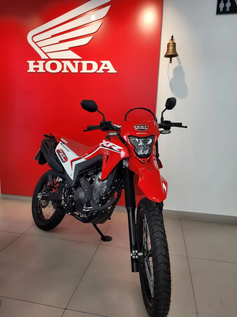 Honda Tornado