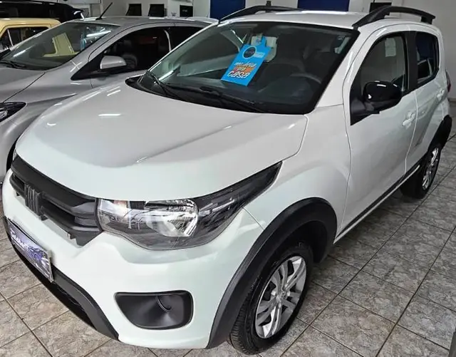 Carro Fiat Mobi 2024 Trekking 1.0