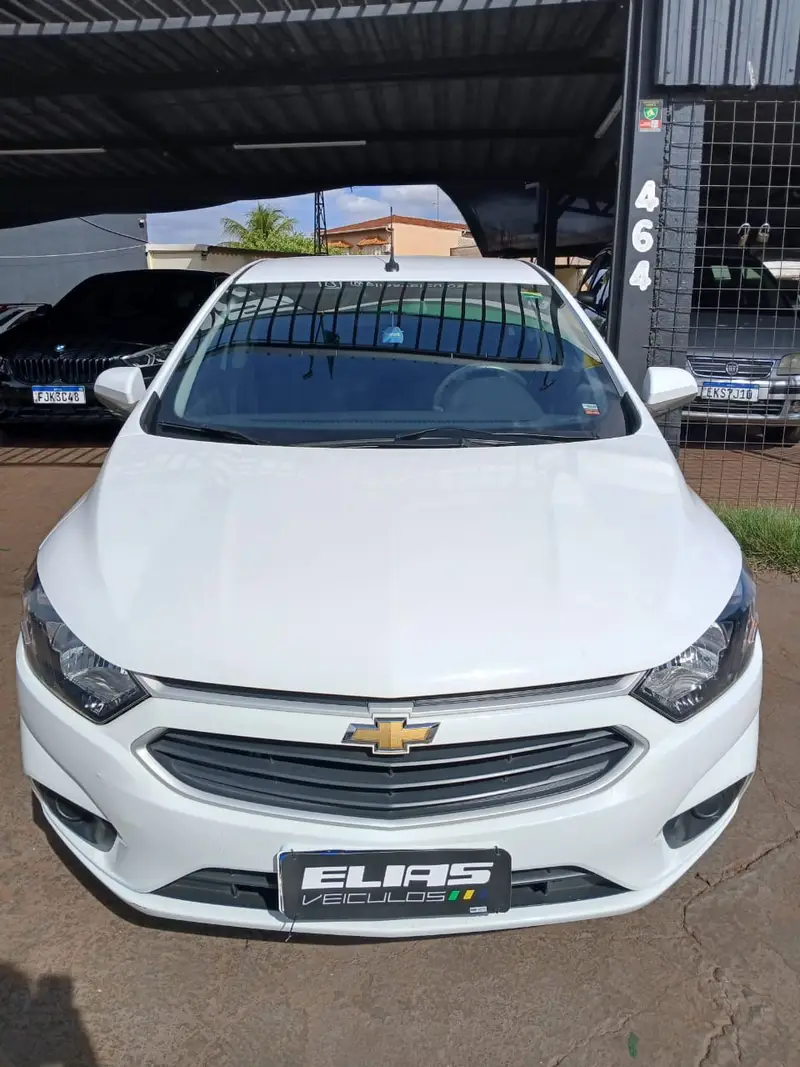 Chevrolet Onix 1.0 LT SPE/4