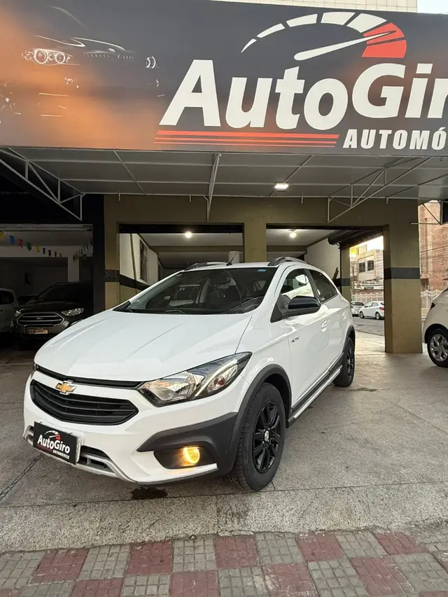 Carro Chevrolet Onix 2017 1.4 Activ SPE/4